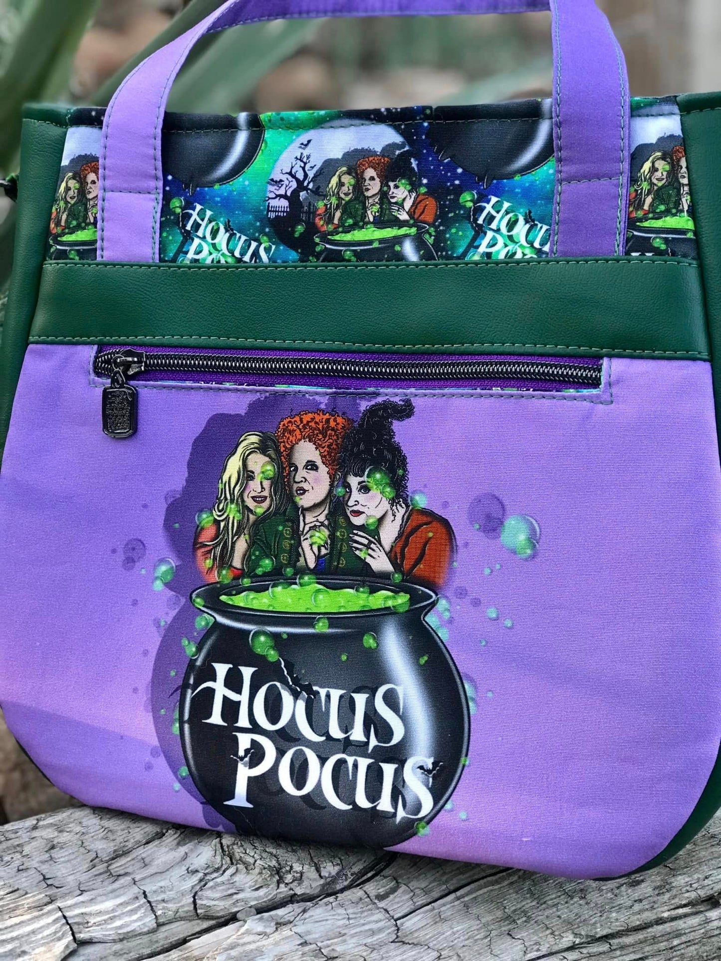 MAGIC SISTERS Panel