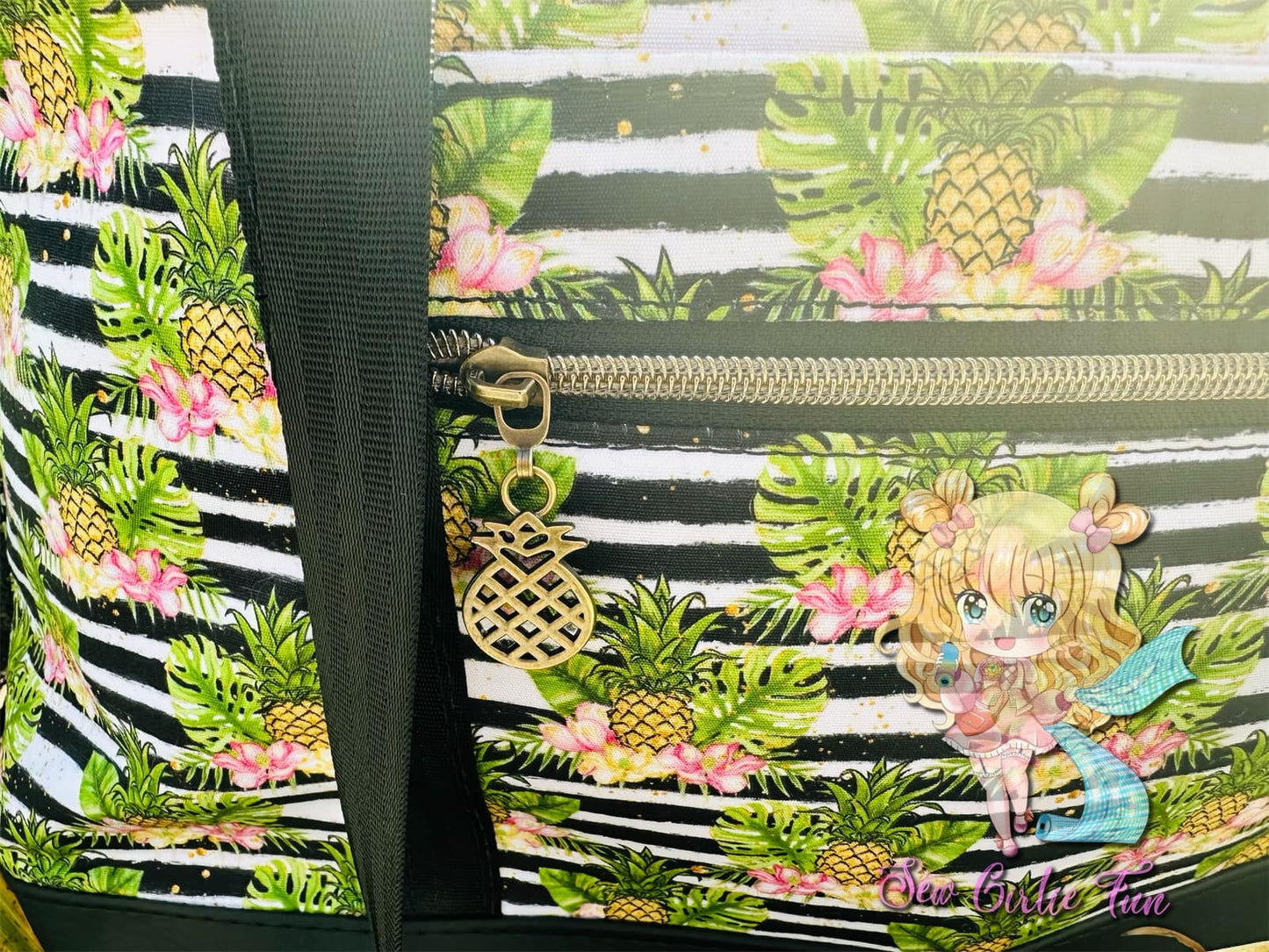 Tropical Paradise - Striped Pineapple