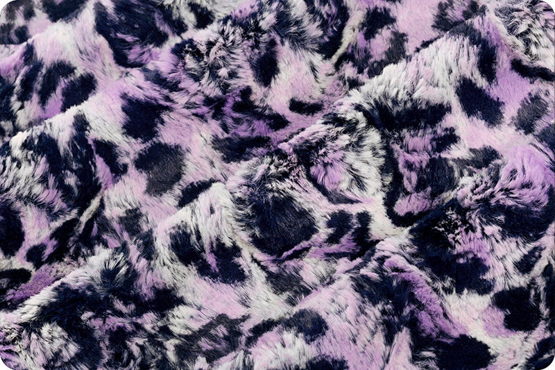 Luxe Cuddle Bobcat Bellflower