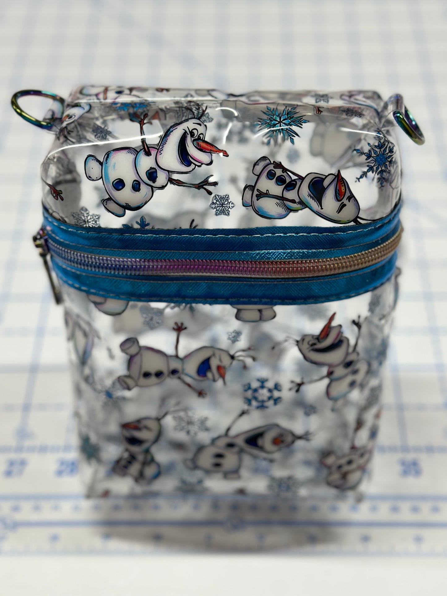 CLEAR SILLY SNOWMAN TPU 18" VINYL