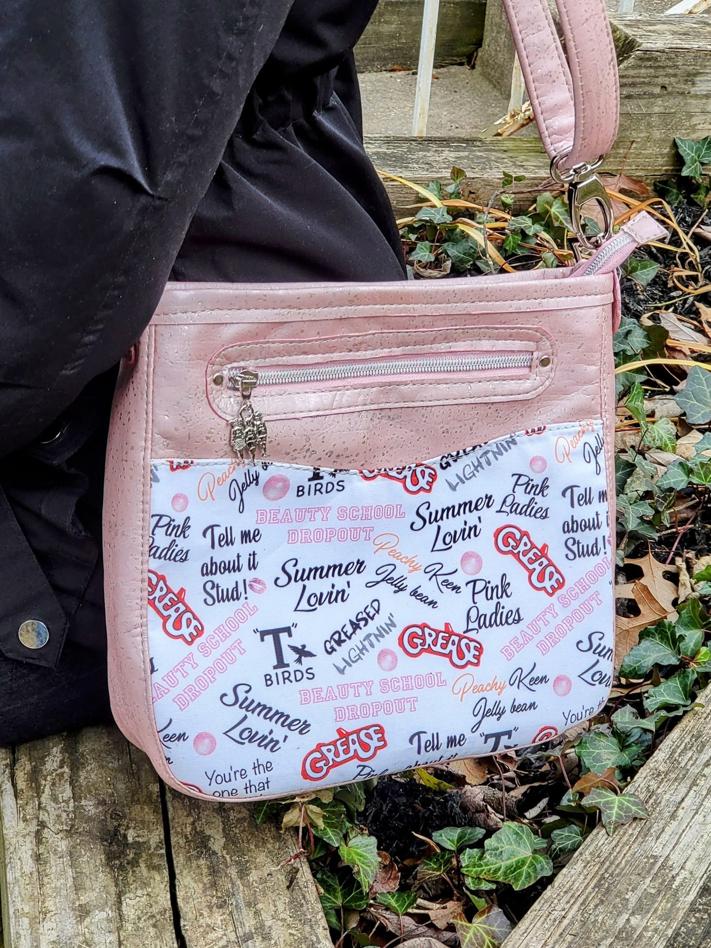 #5 PINK LADIES ZIPPER PULL