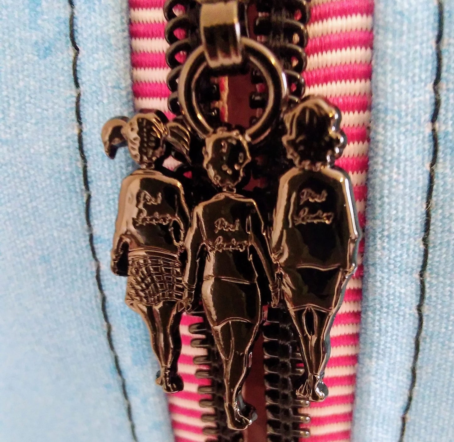 #5 PINK LADIES ZIPPER PULL