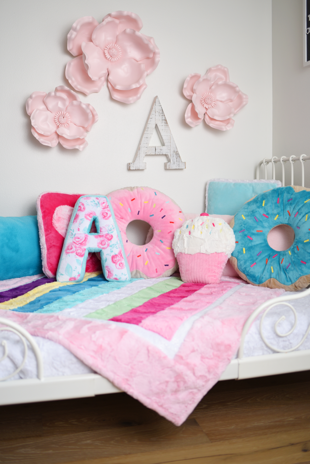 Luxe Cuddle Hide Bubblegum