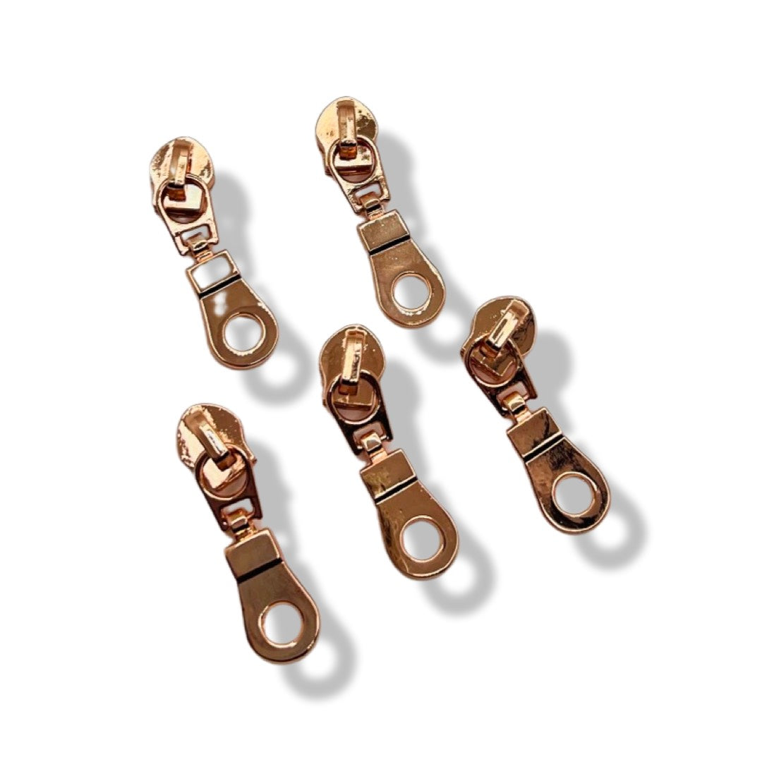 #5 Hole Zipper Pull