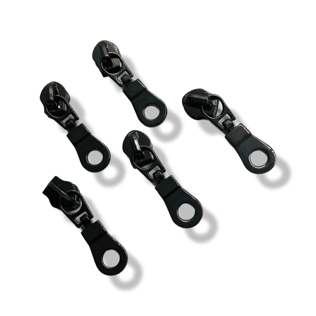 #5 Hole Zipper Pull
